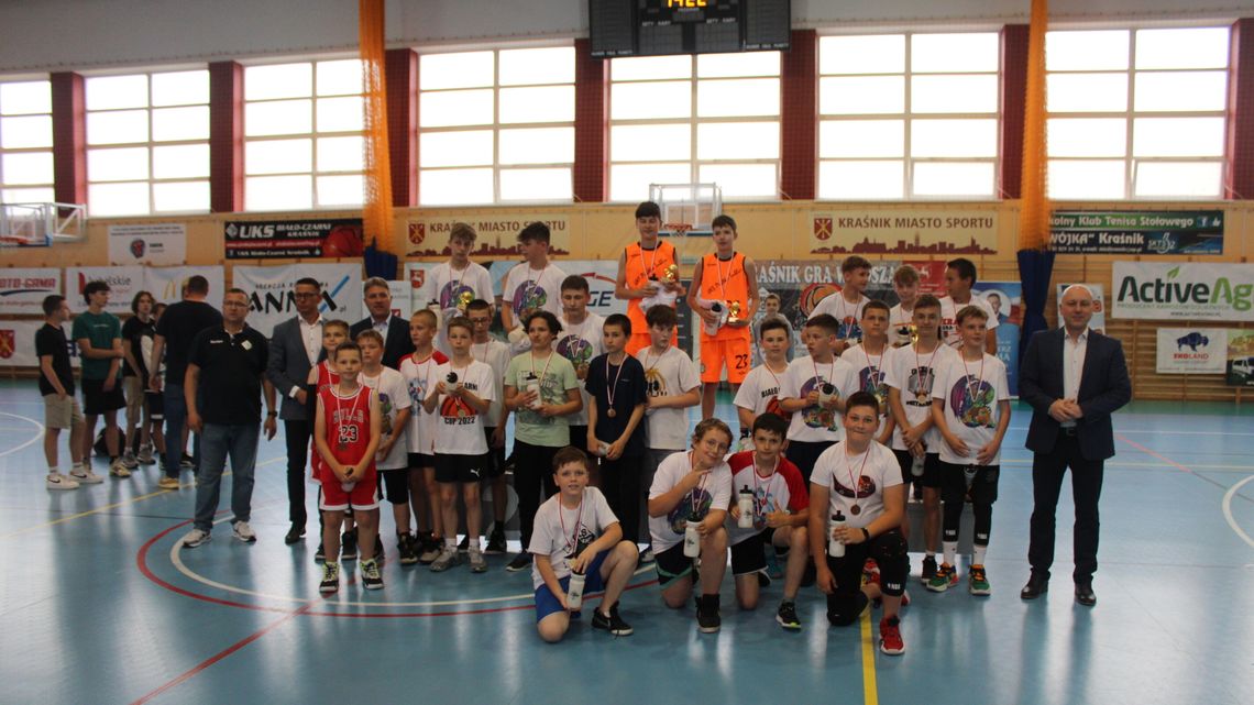 W Kraśniku rozegrano Turniej Koszykarskie Deble 2023