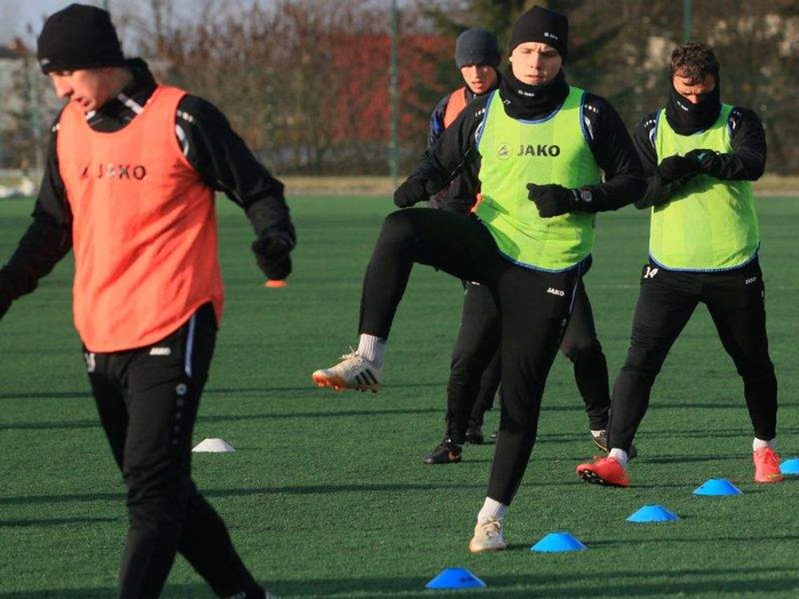 W Łęcznej testują nowych piłkarzy. Same anonimy