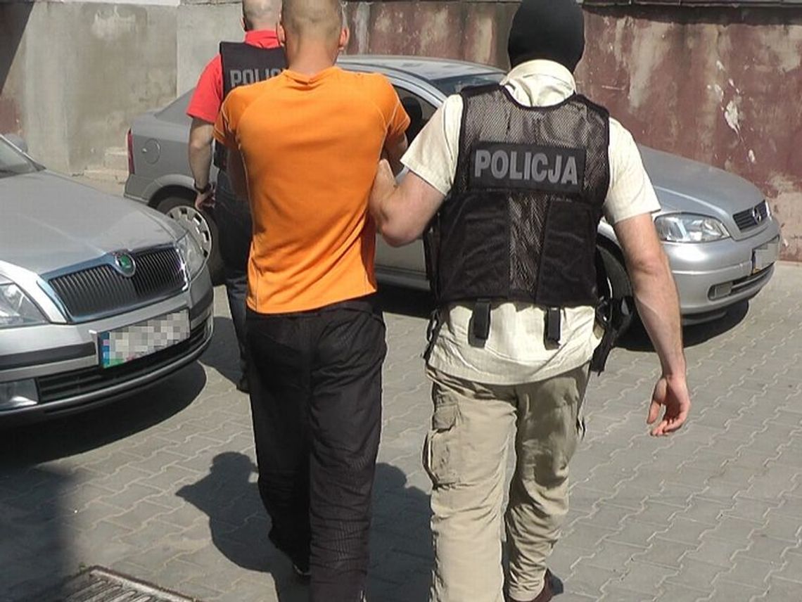 W lesie grozili mu pozbawieniem życia i chcieli zmusić do \"współpracy\"