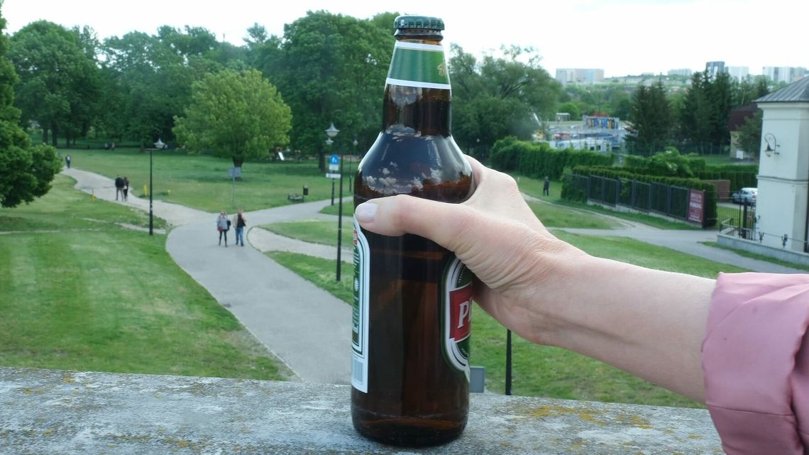 W Lublinie będzie można bezkarnie wypić piwo pod chmurką? Proponują trzy miejsca W Lublinie będzie można bezkarnie wypić piwo pod chmurką? Proponują trzy miejsca