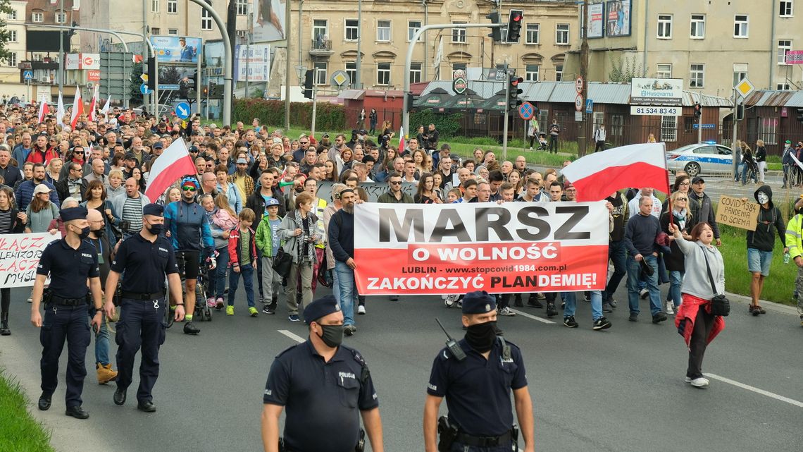 W Lublinie lizaki chronią przed maseczkami. Polityka „zero tolerancji” w praktyce W Lublinie lizaki chronią przed maseczkami. Polityka „zero tolerancji” w praktyce