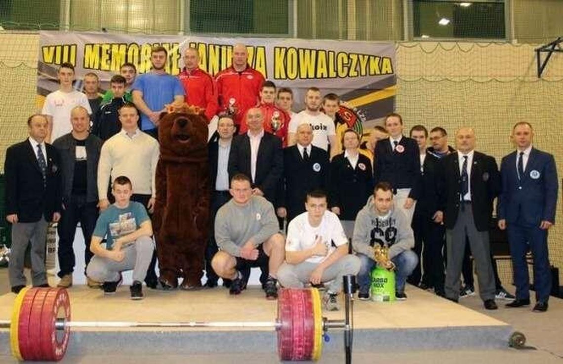 W Łukowie rozegrano VIII Memoriał Janusza Kowalczyka w podnoszeniu ciężarów W Łukowie rozegrano VIII Memoriał Janusza Kowalczyka w podnoszeniu ciężarów