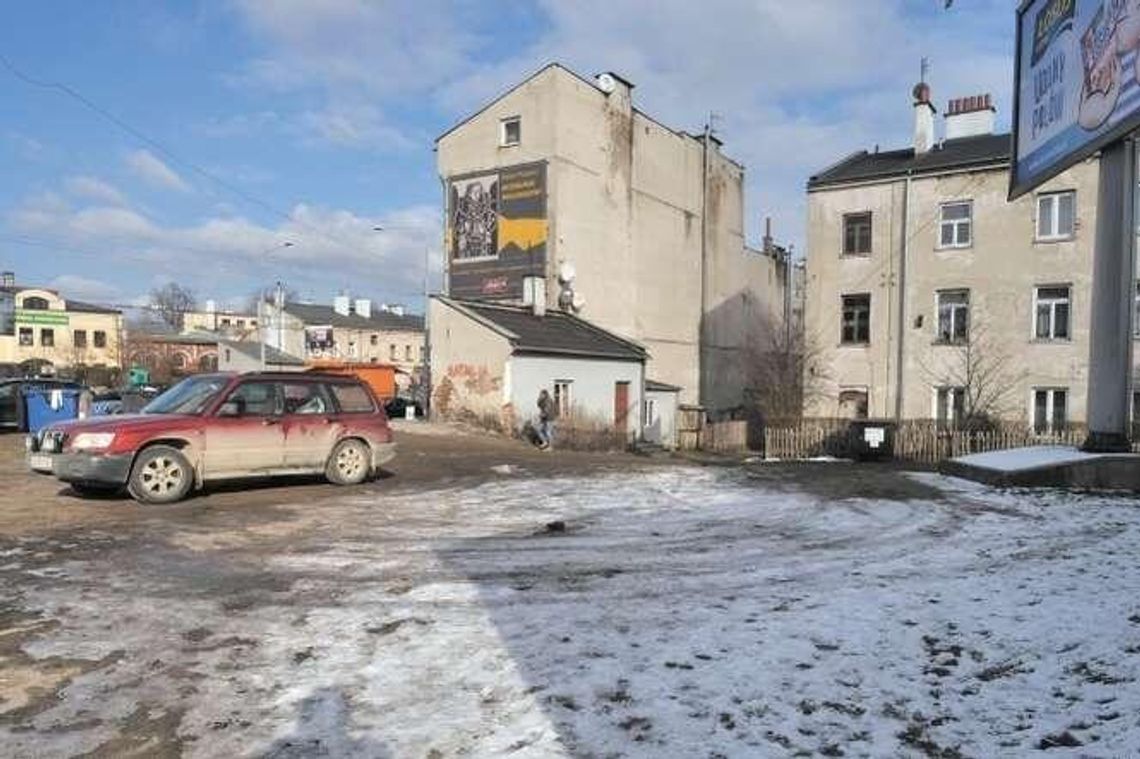 W miejscu chaotycznej zabudowy powstaną nowe sklepy i mieszkania? W miejscu chaotycznej zabudowy powstaną nowe sklepy i mieszkania?