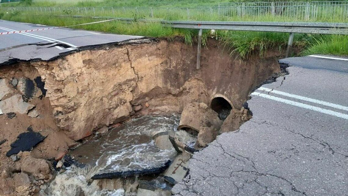 W miejscu wielkiej wyrwy most. Wiadomo, kiedy go zamontują W miejscu wielkiej wyrwy most. Wiadomo, kiedy go zamontują