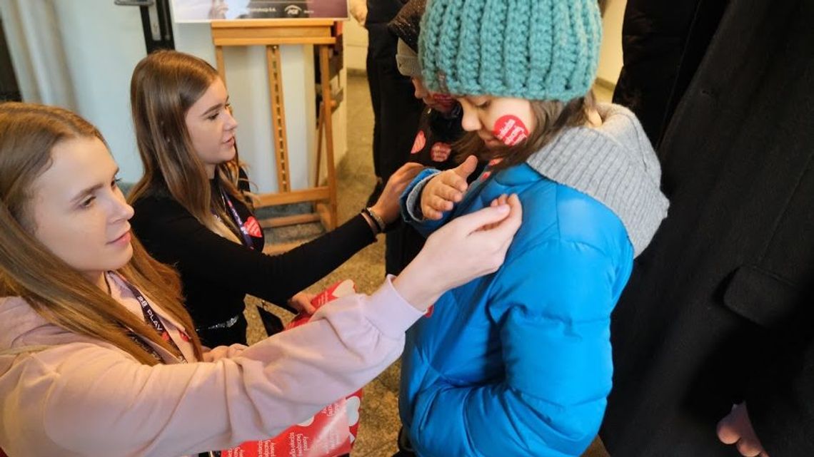 W niedzielę finał WOŚP. Policyjne rady dla wolontariuszy i darczyńców