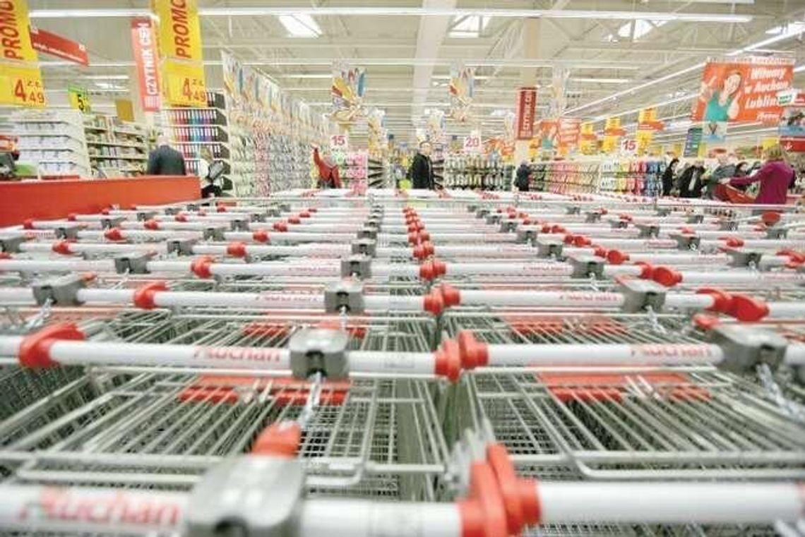 W niedzielę zakupy tylko do godz. 13? Rano do pracy, po południu do kościoła W niedzielę zakupy tylko do godz. 13? Rano do pracy, po południu do kościoła