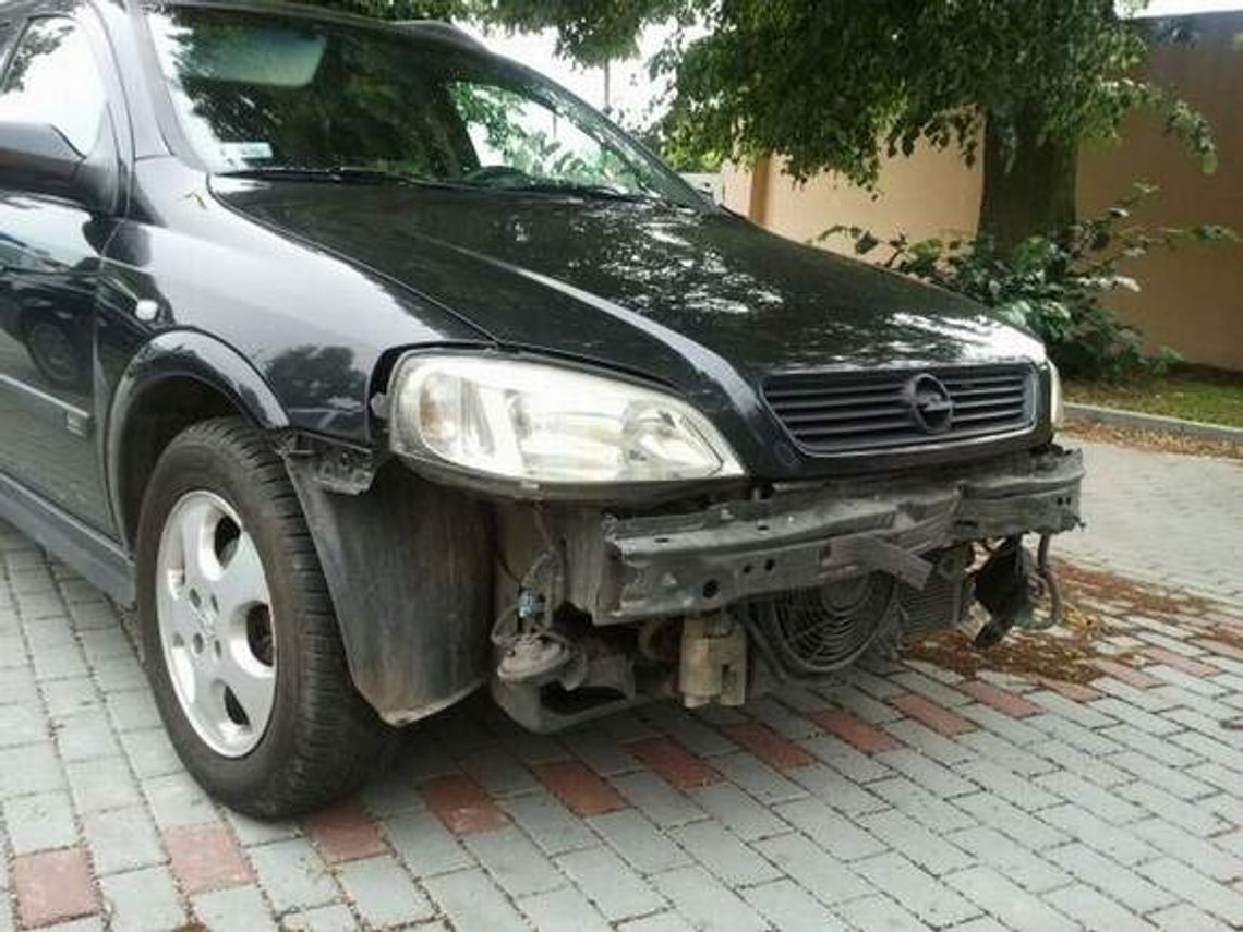 W oczekiwaniu na policję sprawca kolizji pobiegł napić się piwka