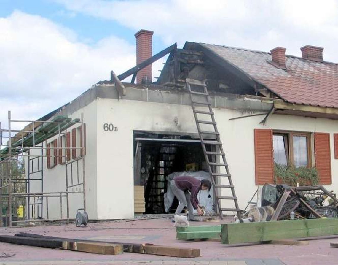 W ogniu stracili samochód i dom. Potrzebują pomocy