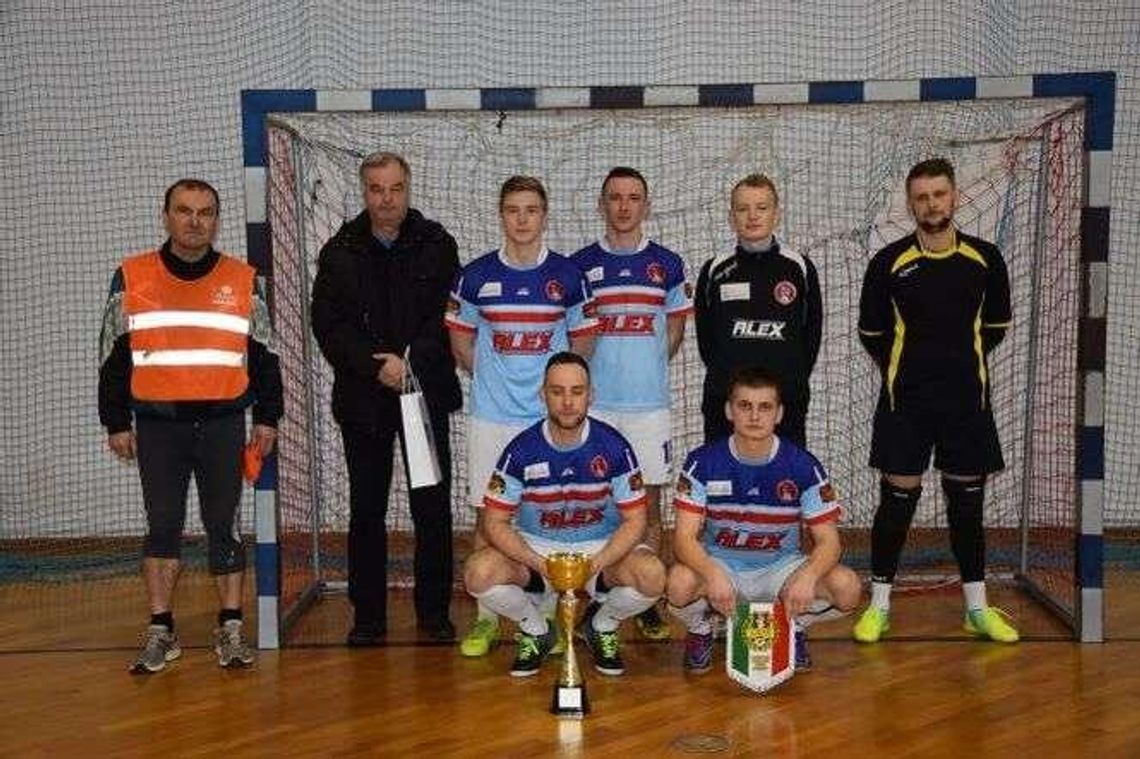 W Piaskach i Bełżycach piłkarze walczyli w turniejach halowych