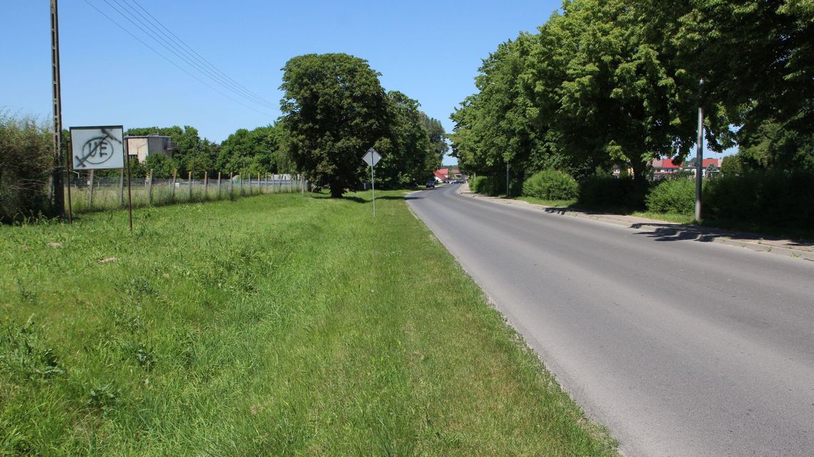 W przydrożnym rowie znaleziono zwłoki mężczyzny W przydrożnym rowie znaleziono zwłoki mężczyzny