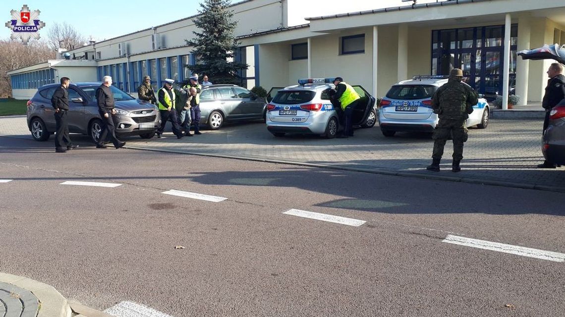 W ramach ćwiczeń policjanci mieli zapobiec napływowi nielegalnych imigrantów do Polski