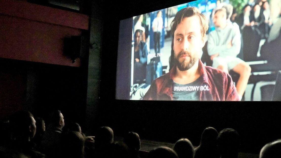 W rolach głównych: Eisenberg, Culkin i Lublin. Uroczysty pokaz filmu Prawdziwy ból W rolach głównych: Eisenberg, Culkin i Lublin. Uroczysty pokaz filmu Prawdziwy ból