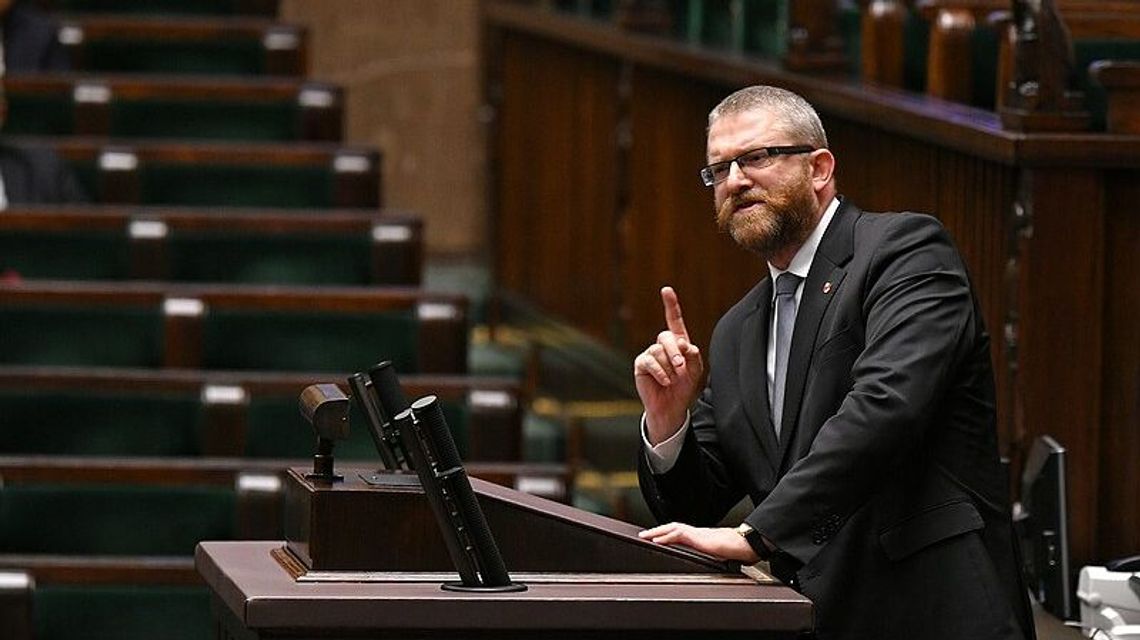 W Sejmie na ostro. Poseł wykluczony z obrad za brak maseczki 