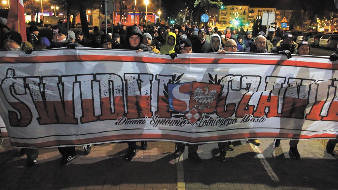 W Świdniku wyszli na spacer jak za komuny [zdjęcia]