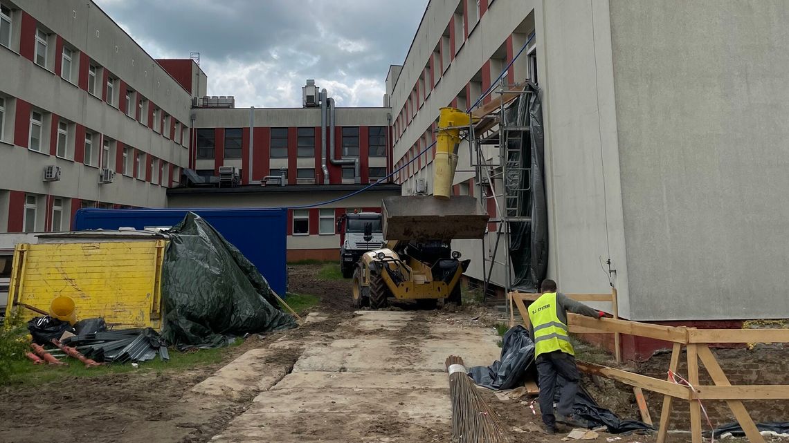 W szpitalu jak na budowie. Remonty idą pełną parą