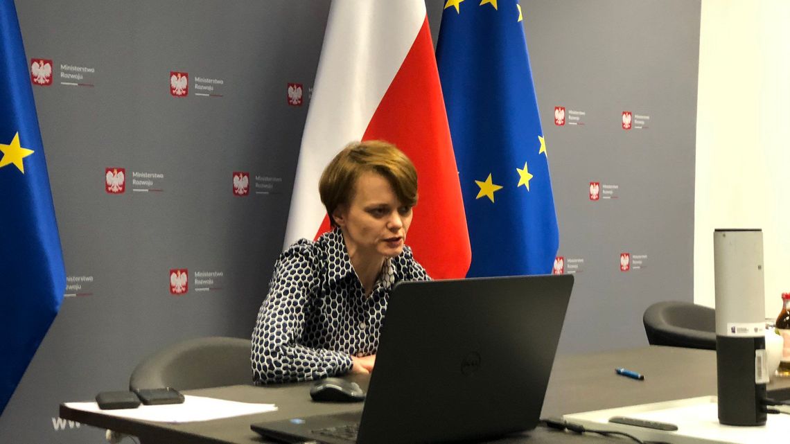 W tym tygodniu mają się pojawić wytyczne dla fryzjerów, restauratorów, kosmetyczek W tym tygodniu mają się pojawić wytyczne dla fryzjerów, restauratorów, kosmetyczek