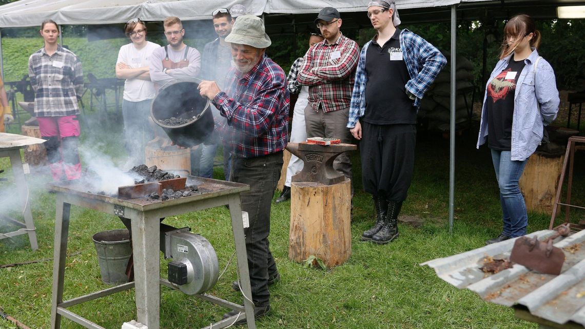 W Wojciechowie znowu kują (zdjęcia) W Wojciechowie znowu kują (zdjęcia)