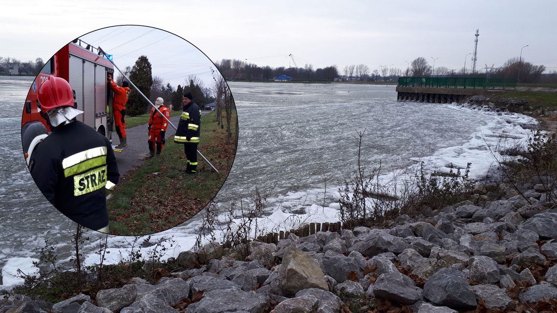 W Zalewie Zemborzyckim znaleziono ciało zaginionego mężczyzny. Strażacy i policjanci szukają drugiego