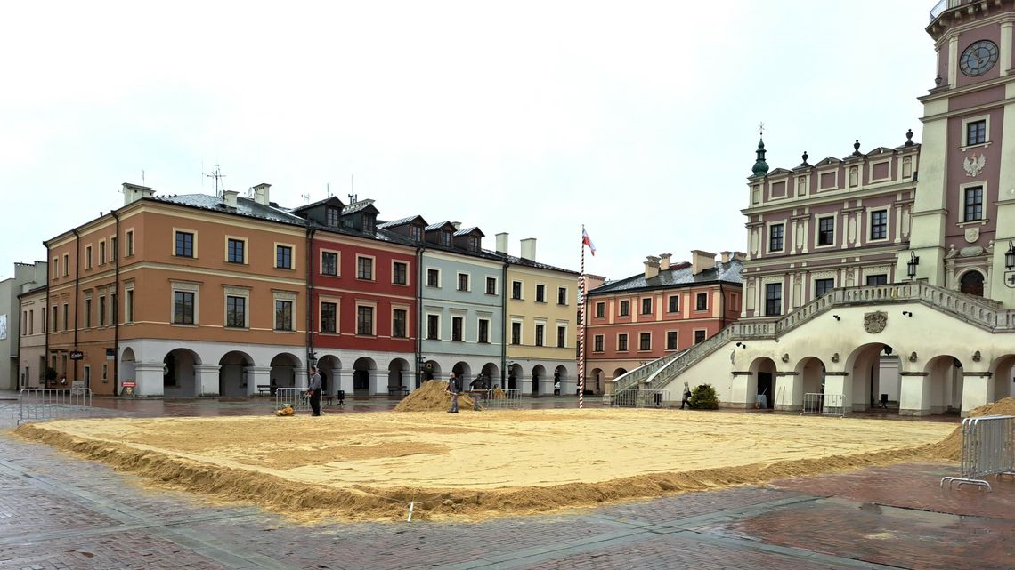W Zamościu już szykują lodowisko. Kiedy otwarcie?
