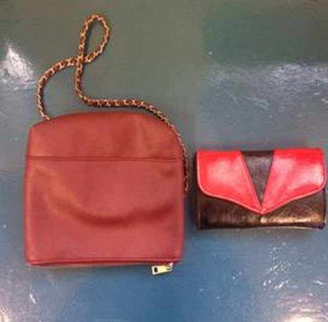 W znalezionej torebce było 500 zł, obca waluta i karta płatnicza W znalezionej torebce było 500 zł, obca waluta i karta płatnicza