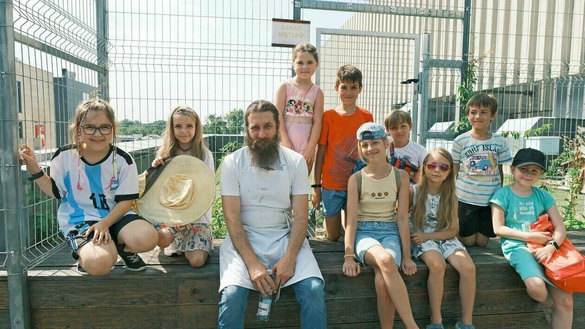 Wakacje na dachu CSK. Pszczoły bez tajemnic Wakacje na dachu CSK. Pszczoły bez tajemnic