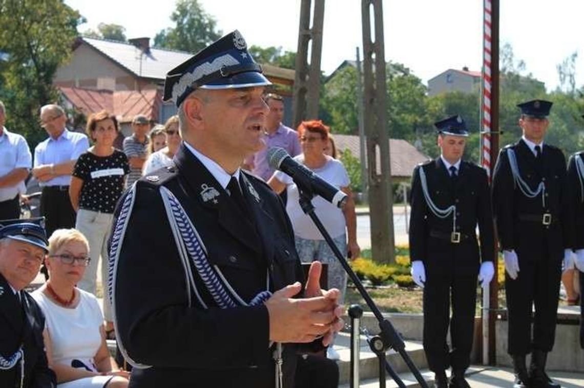 Waldemar Pawlak na obchodach 100-lecia OSP w Górze Puławskiej