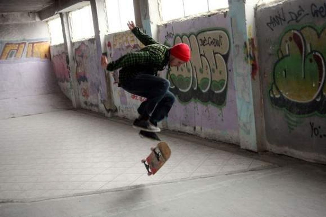 Walentynki na deskorolce: Skatepark w Lublinie zaprasza w sobotę Walentynki na deskorolce: Skatepark w Lublinie zaprasza w sobotę