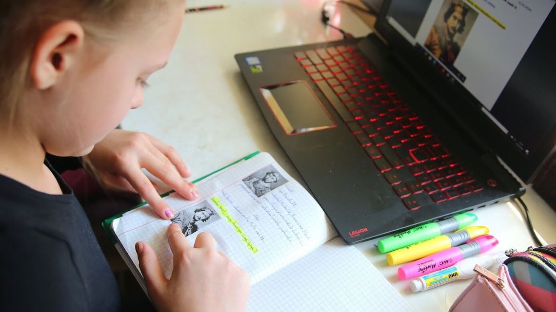 Walka o stopnie na półrocze i zmiany w edukacji Walka o stopnie na półrocze i zmiany w edukacji