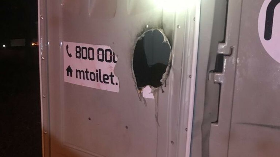 Wandale niszczą toalety. Miasto szuka sprawców Wandale niszczą toalety. Miasto szuka sprawców
