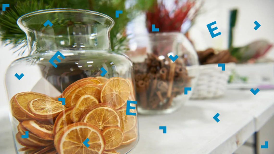 Warsztaty tworzenia masek sylwestrowych dla dzieci i młodzieży