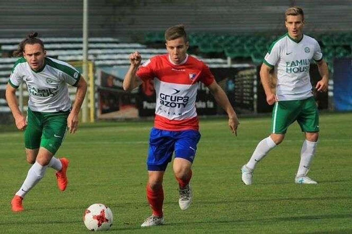 Warta – Wisła Puławy 3:1. Wylądowali w strefie spadkowej