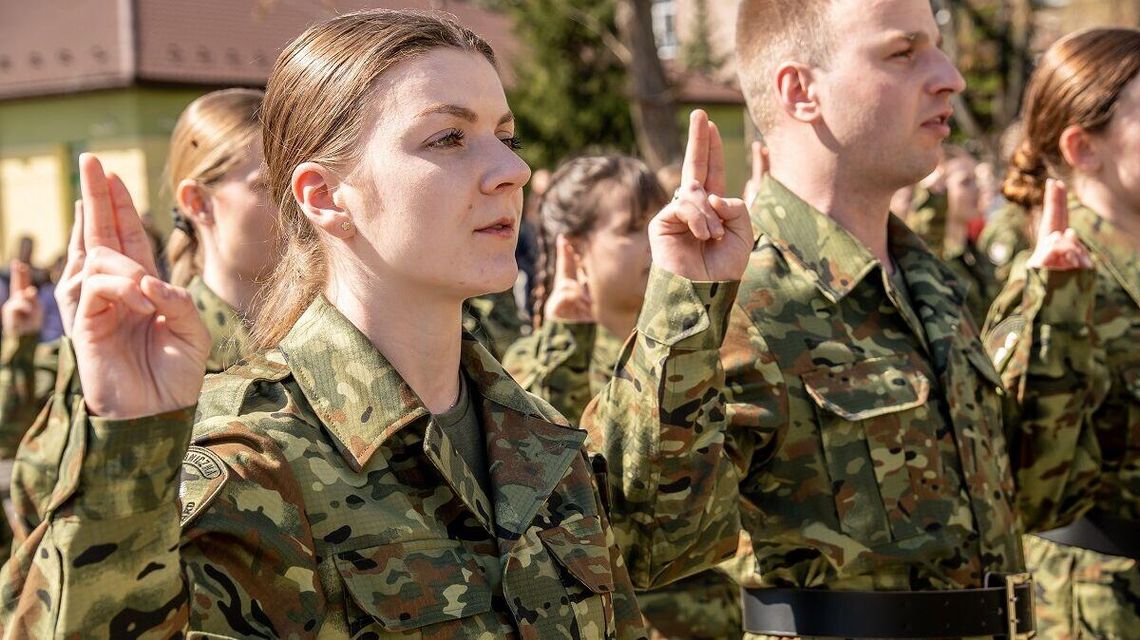 "Waszym nadrzędnym zadaniem jest ochrona granic". Straż zyskała nowych funkcjonariuszy