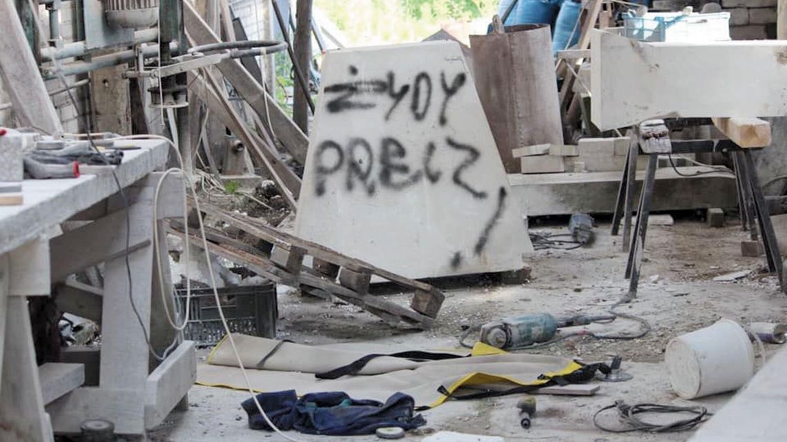 Wąwolnica: Zdemolowany zakład kamieniarski. Nie będą ścigać autora antysemickiego napisu
