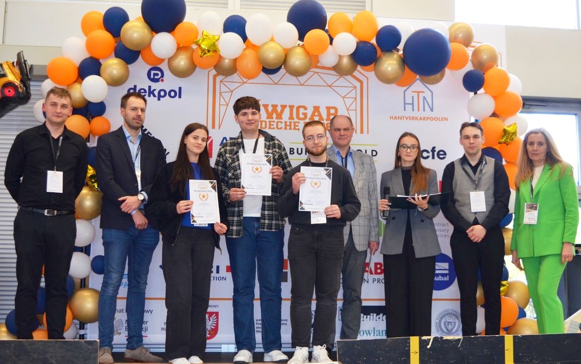 Waży kilogram a uniesie trzy kobiety. Pomysłowi studenci z Lublina