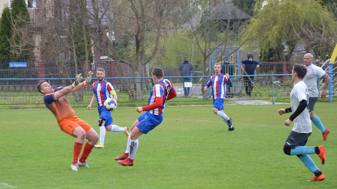 Wciąż nie wiadomo ile drużyn zagra w Keeza chełmskiej klasie okręgowej Wciąż nie wiadomo ile drużyn zagra w Keeza chełmskiej klasie okręgowej