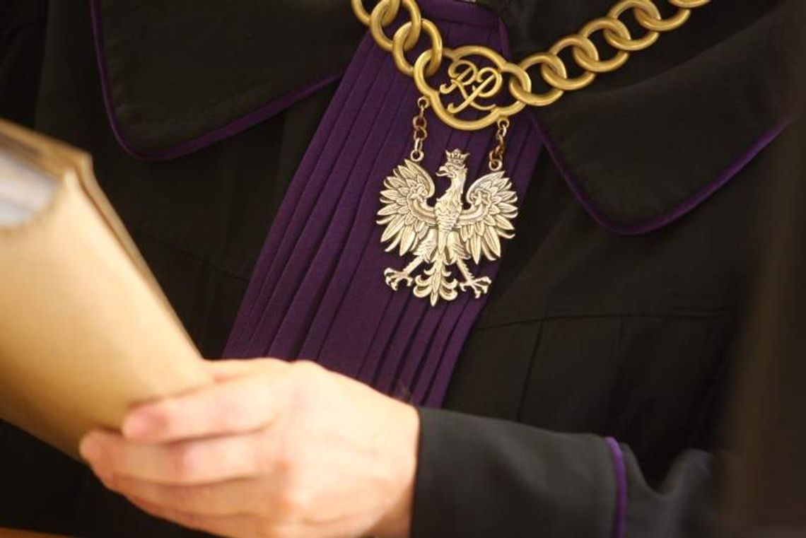 Wcześniej zmarło im dziecko, teraz mogły dwa kolejne. Rodzice to wyznawcy Hare Kryszna