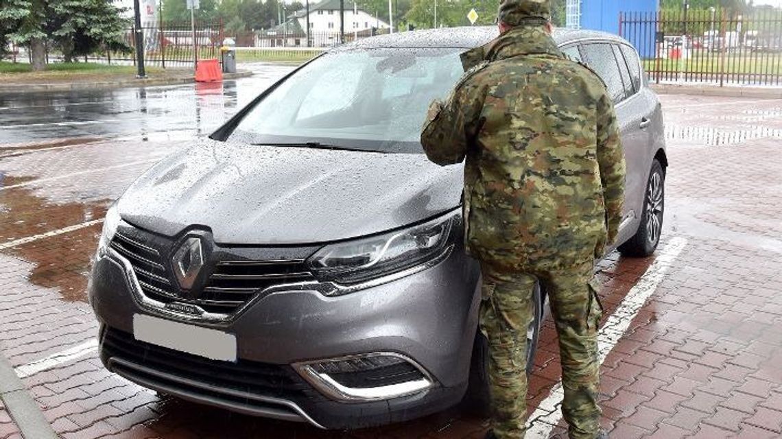 We Francji okradają nawet państwowe służby. Skradzione auto zatrzymane w Terespolu We Francji okradają nawet państwowe służby. Skradzione auto zatrzymane w Terespolu