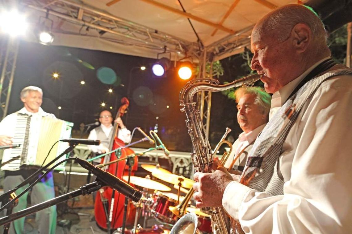 Weekend na Moście: Slackline, koncert, potańcówka