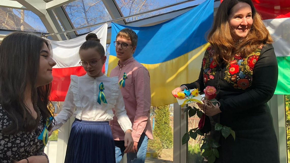 Węgierska ambasador w Zamościu. Przywiozła dary dla uchodźców z Ukrainy Węgierska ambasador w Zamościu. Przywiozła dary dla uchodźców z Ukrainy