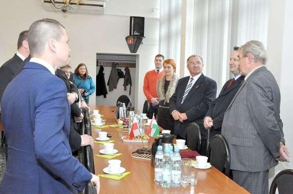 Węgrzy w Radzyniu o sposobach na bezrobocie Węgrzy w Radzyniu o sposobach na bezrobocie