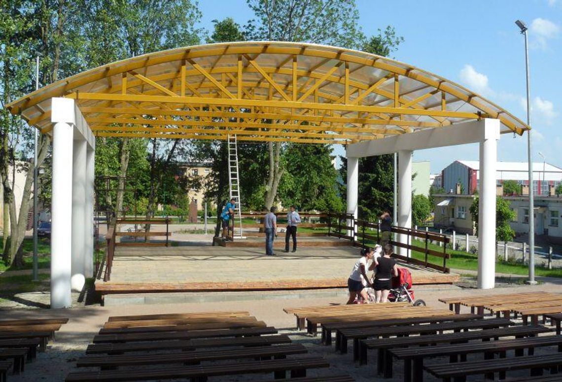 Werbkowice: Telewizyjne gwiazdy na otwarciu wiejskiego amfiteatru