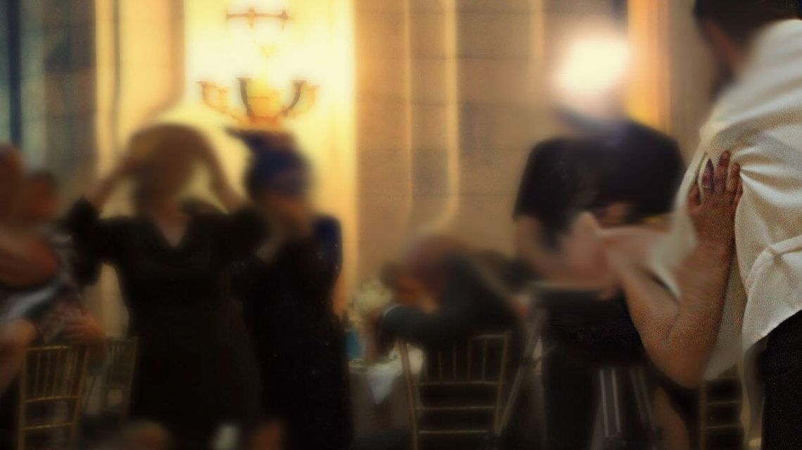 Weselnicy pobili ratowników medycznych, którzy przyjechali ratować kobietę