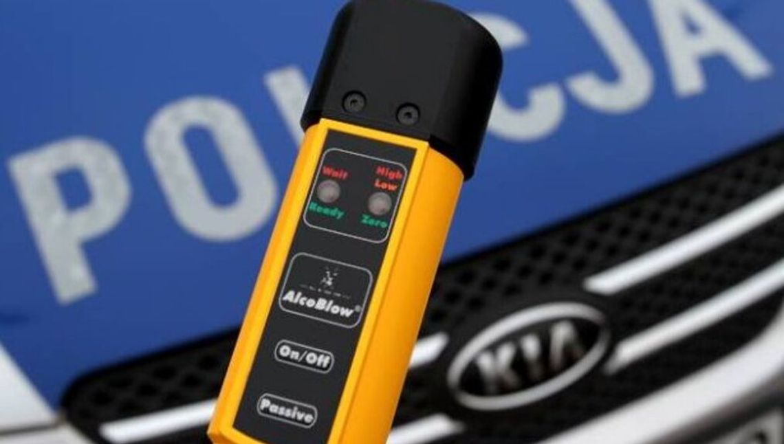 „Wężykiem” po drodze. A w aucie żona z dziećmi i pijany mąż „Wężykiem” po drodze. A w aucie żona z dziećmi i pijany mąż