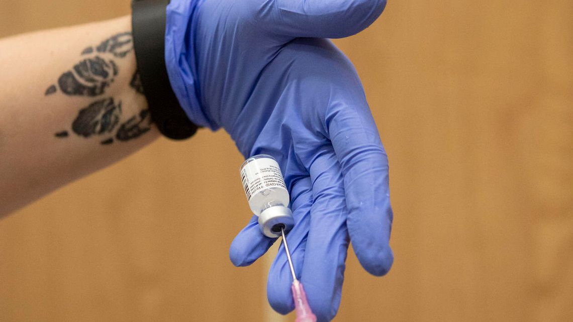 WHO: Nie popieramy paszportów szczepionkowych jako warunku podróży