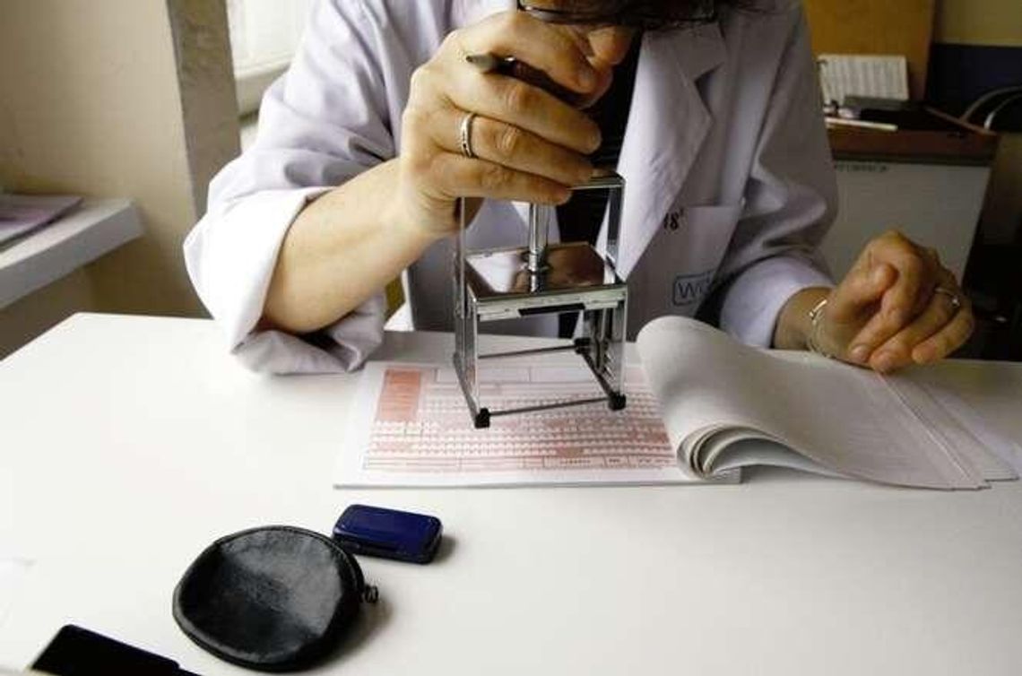 Wiadomo kiedy koniec papierowych zwolnień lekarskich. Sejm wydłużył okres przejściowy