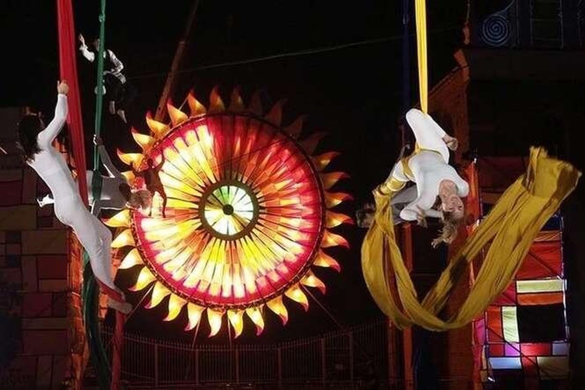 Widowisko "Sen o mieście" na Zamku. Zobacz zdjęcia i film z próby