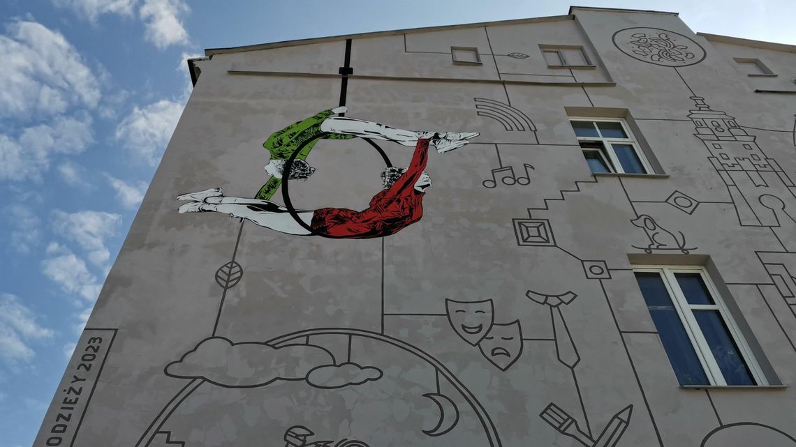 Widzieliście? Cebularz wschodzi nad Bramą Krakowską