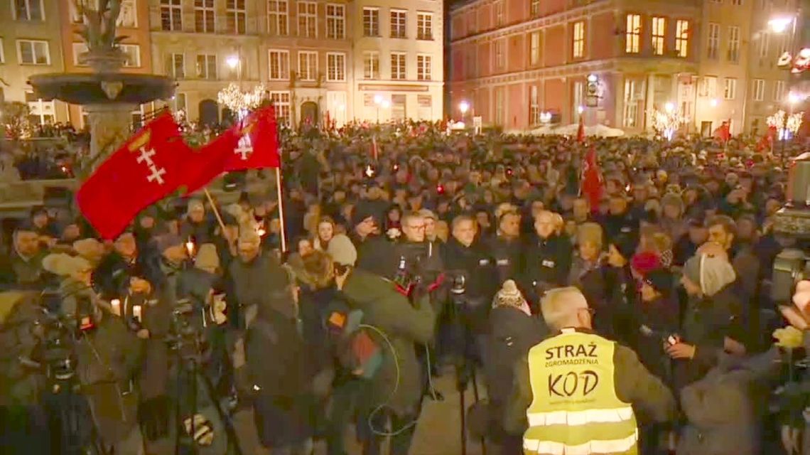 Wiece pamięci poświęcone Pawłowi Adamowiczowi w całej Polsce