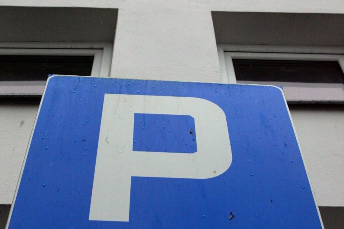 Więcej miejsc parkingowych przy blokach i domach Więcej miejsc parkingowych przy blokach i domach