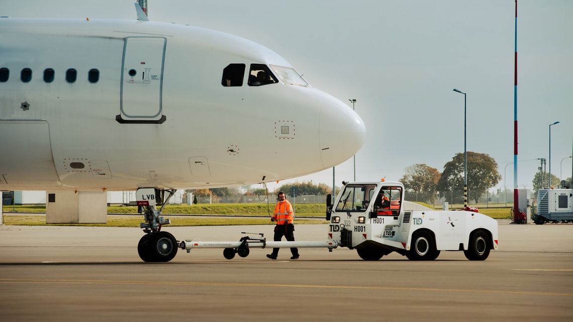Więcej milionów dla lotniska. Lublin musi wyłożyć pieniądze na dług portu Więcej milionów dla lotniska. Lublin musi wyłożyć pieniądze na dług portu